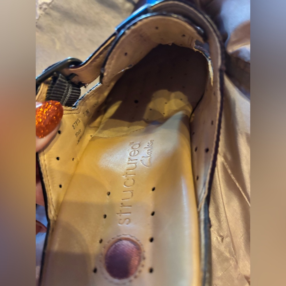Clark’s Structured Clogs in dark wine - Picture 5 of 15
